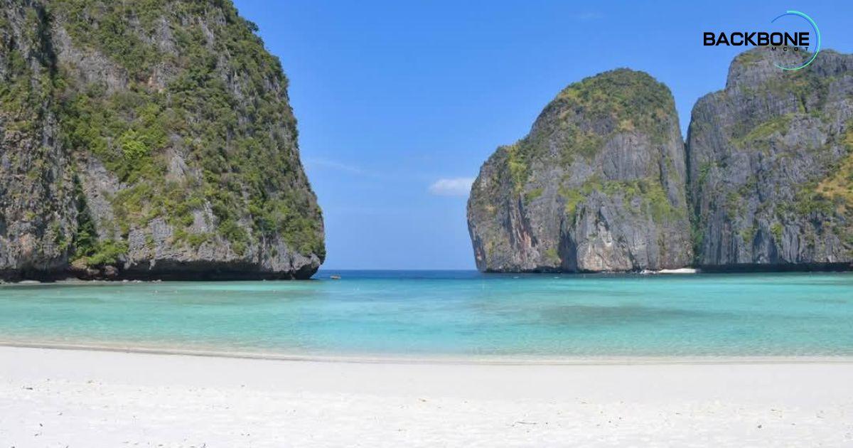 อ่าวมาหยา ชายหาดที่ถ่ายรูปสวยที่สุดในโลก