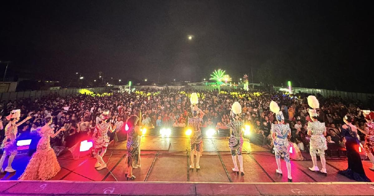 “หมอลำ” ฮิตติดเทรนด์ วงดนตรีถ่ายทอดจิตวิญญานอีสาน