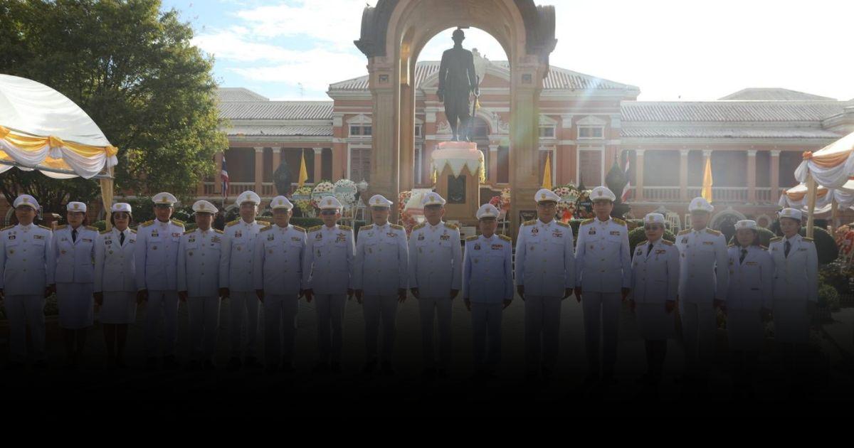 ปลัด มท. วางพวงมาลา วันคล้ายวันสวรรคต พระบาทสมเด็จพระจอมเกล้าเจ้าอยู่หัว