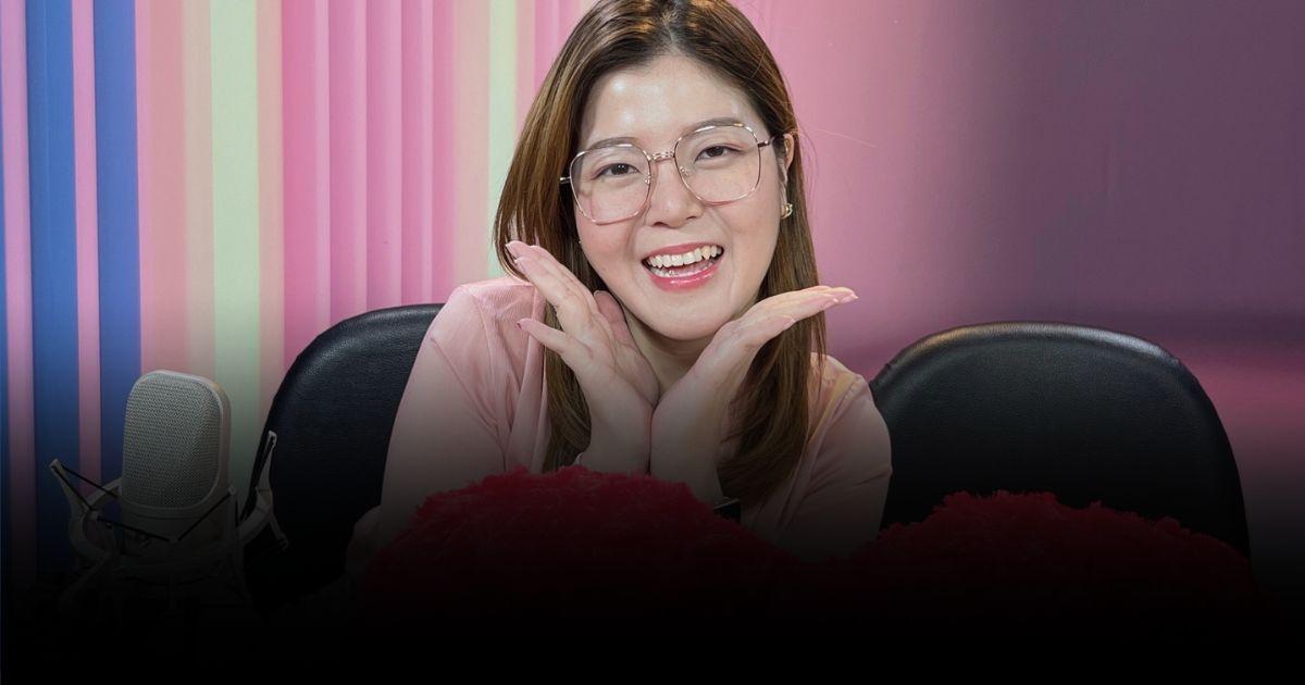 สาวน้อยเสียงทรงพลัง “แอน พจนารถ” จากหน้าปัดวิทยุ สู่คนข่าวหน้าจอ และเล่าข่าวออนไลน์