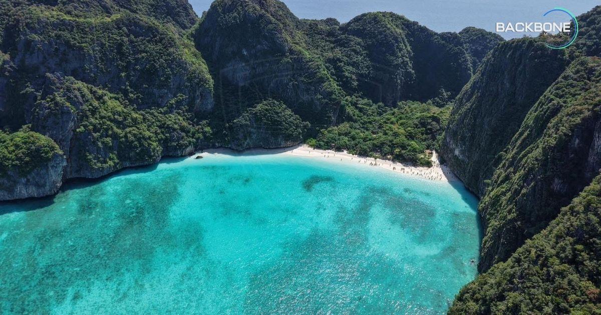 หนีร้อน เข้า “ถ้ำพระนางใน” ถ้ำสวย ประวัติสุดลี้ลับ