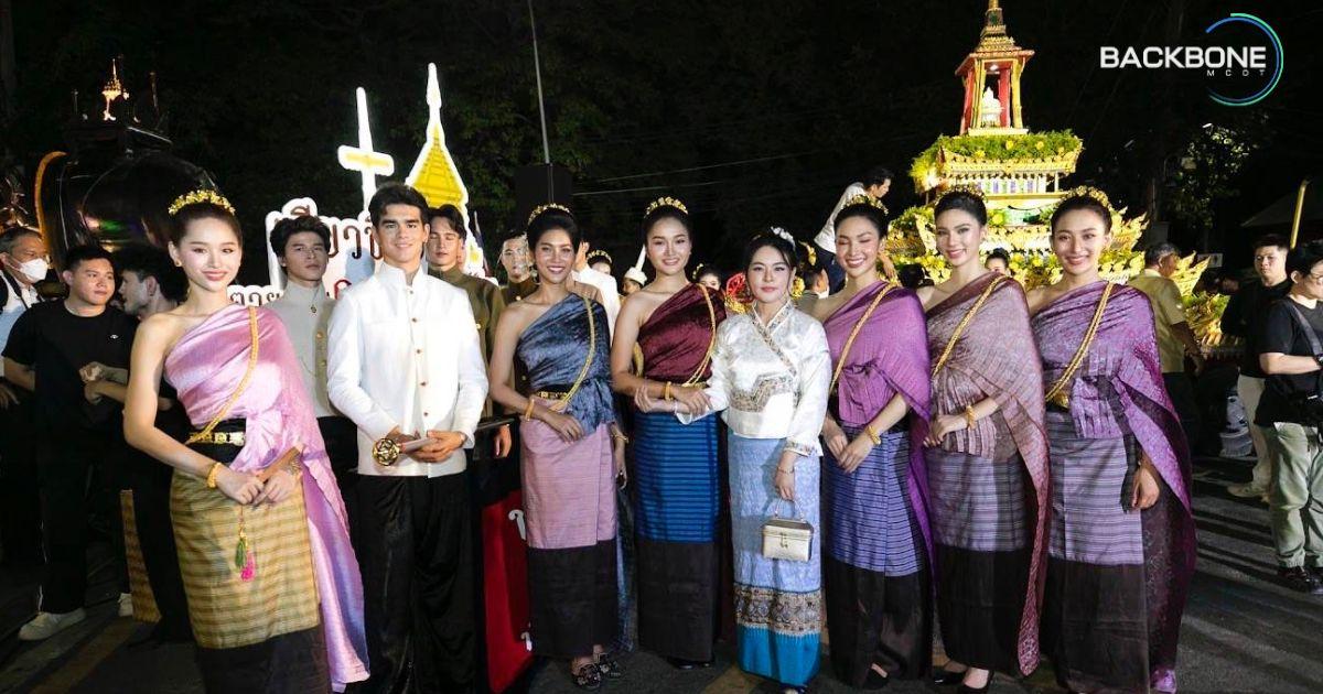 พุทธศาสนิกชนนับหมื่น ขึ้นดอยสุเทพฯ วันวิสาขบูชา